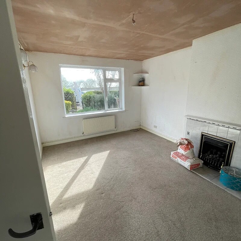 Lounge, before